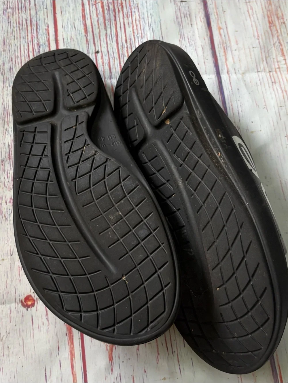 OOFOS Ooahh Slides. Men’s size 12